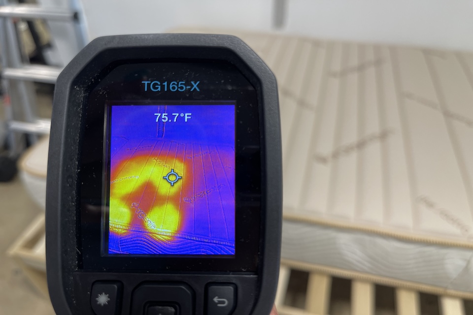 Cooling test on best kids mattresses