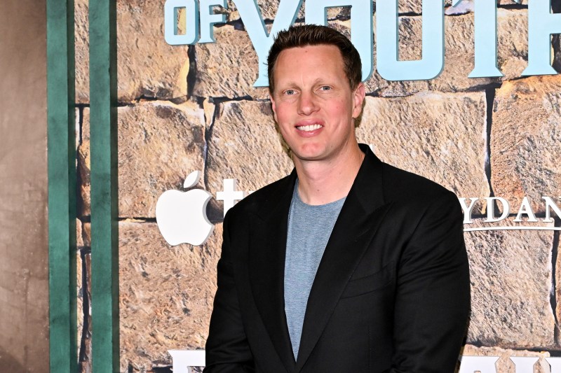 CNN turns from cheering independence to dreading limbo as Paramount rides into town for Warner-Netflix showdown