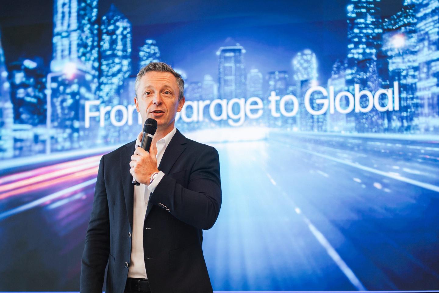 HP’s chief commercial officer predicts the future will include AI-powered PCs that don’t share data in the cloud