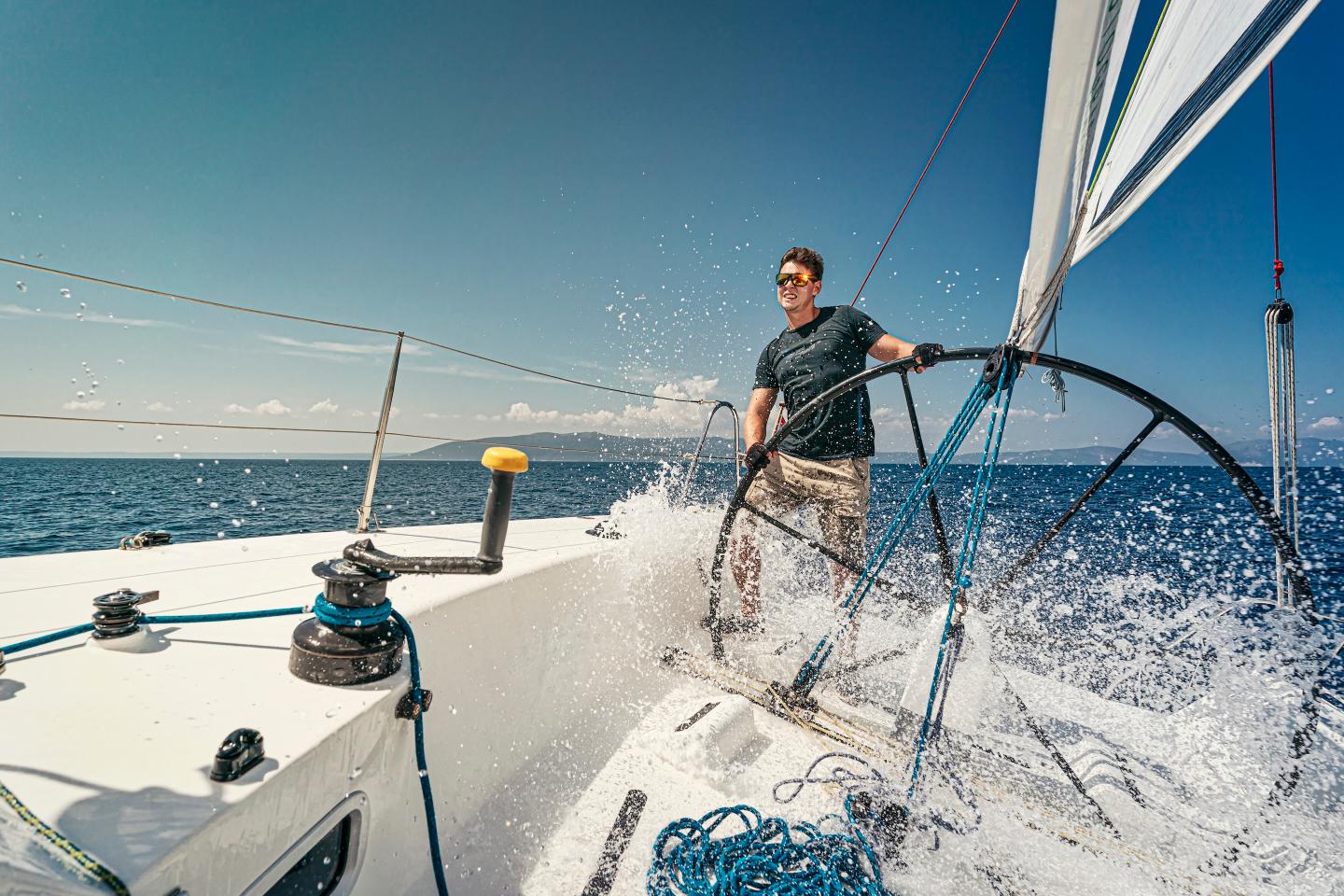 He promised investors 10% gains. Now, he’s accused of using their money for sailing excursions in an alleged Ponzi scheme