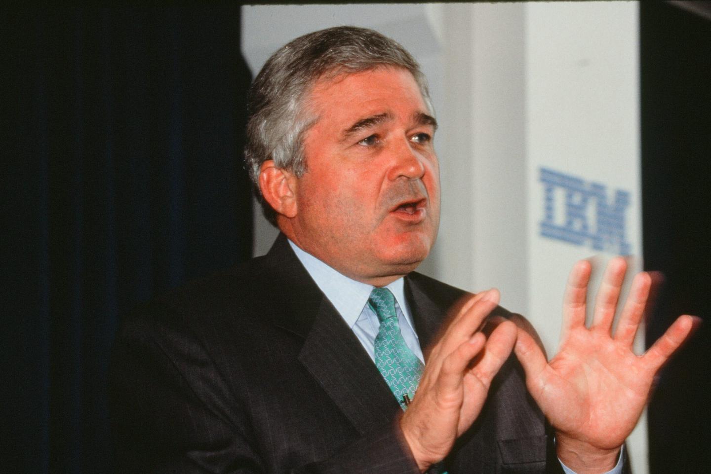 Louis Gerstner, CEO credited with turning around IBM, dies at 83
