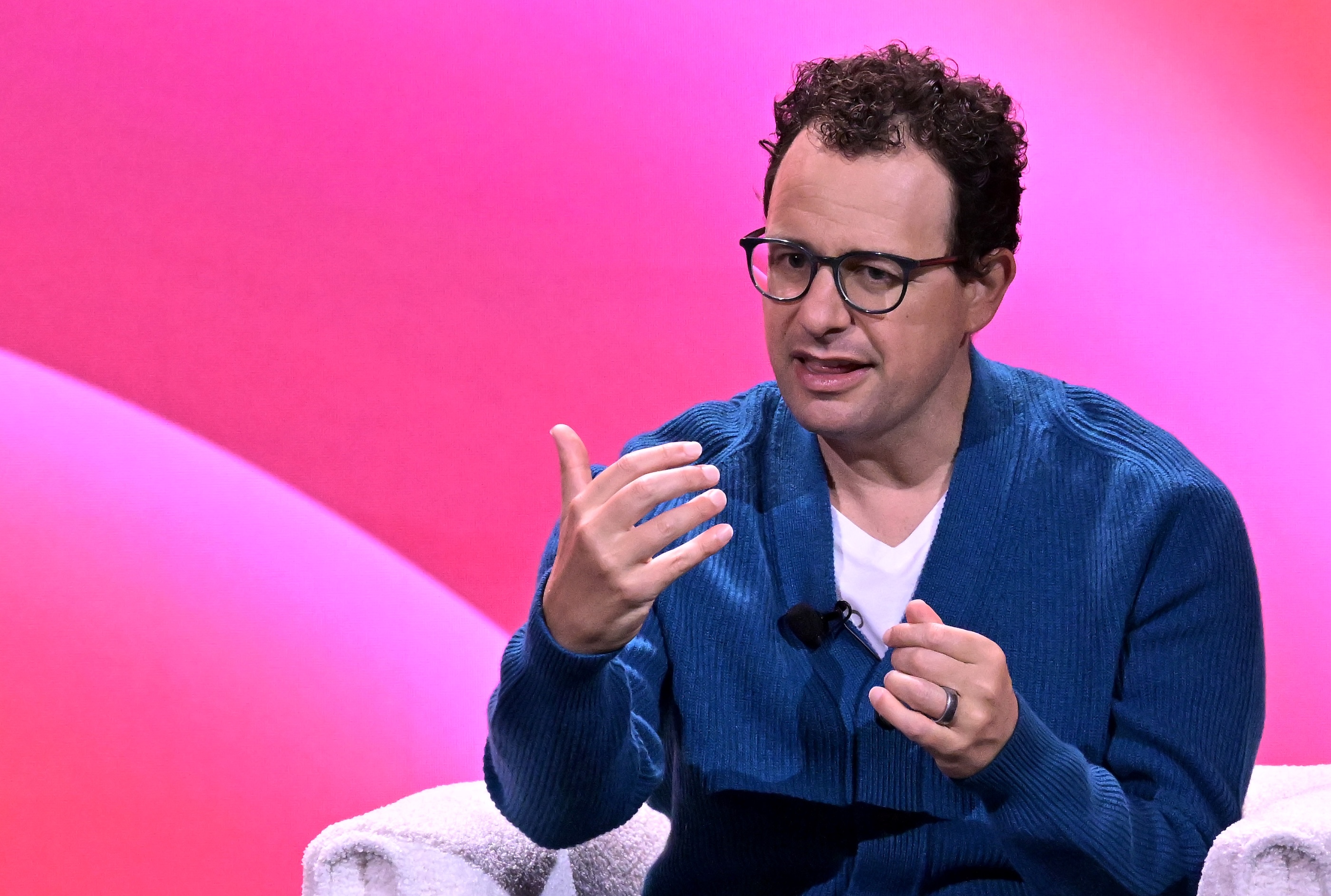 fortune.com - Jim Edwards - Anthropic considers IPO despite warnings that excess liquidity is blowing a bubble in the markets