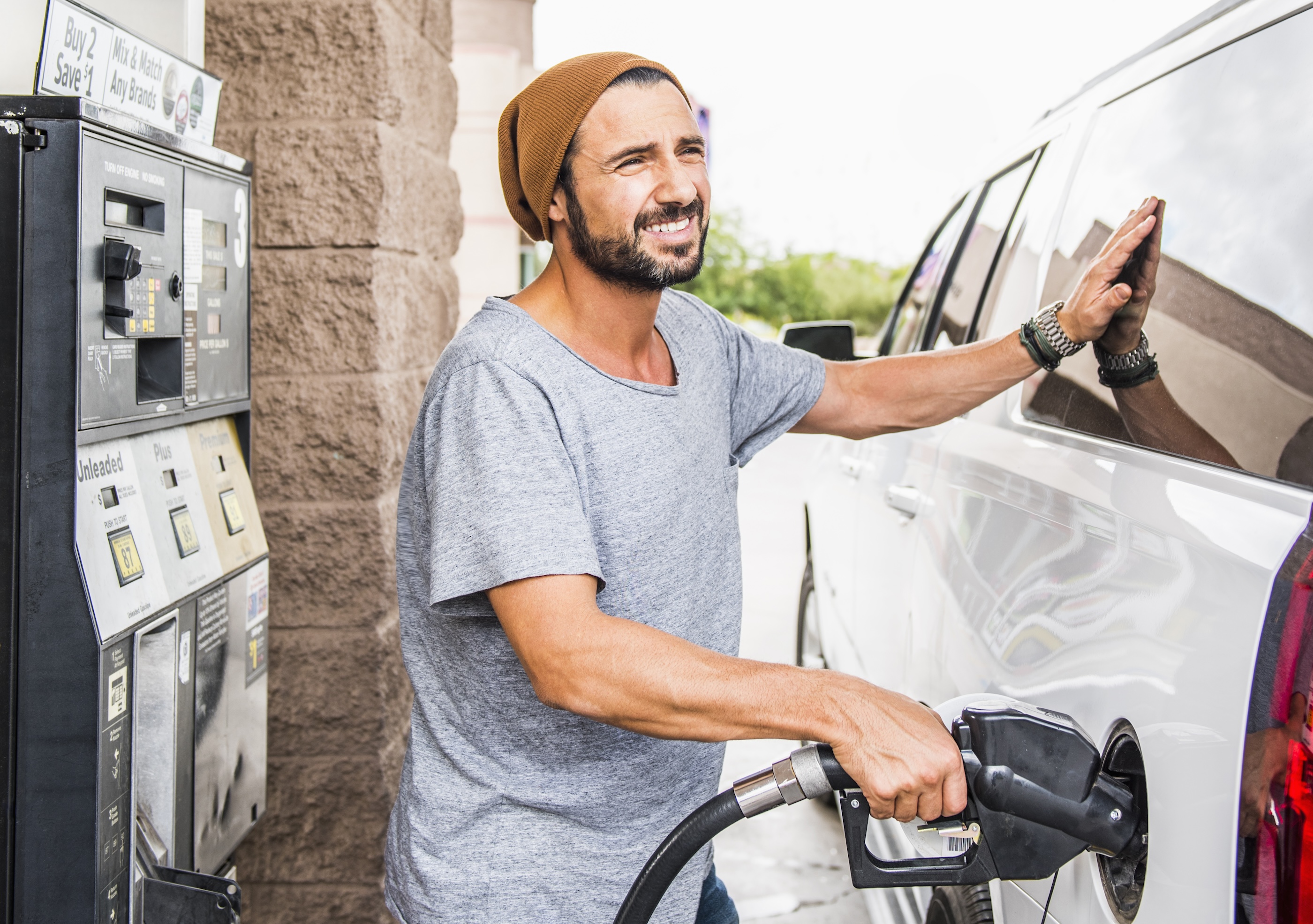 fortune.com - Wyatte Grantham-Philips - Americans enjoy one refuge from inflation: The cheapest gas prices in years