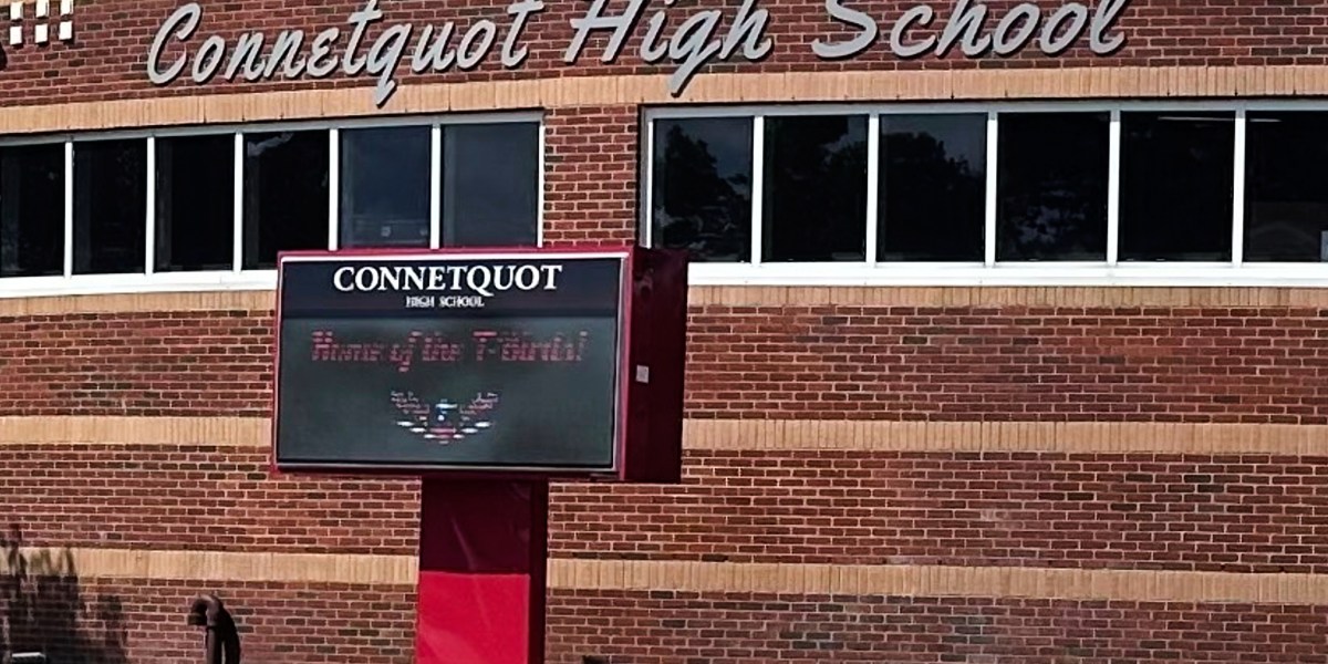 Departemen Pendidikan AS Tuduh Distrik Sekolah New York ‘Hapus Warisan Asli Amerika’ lewat Ganti Nama