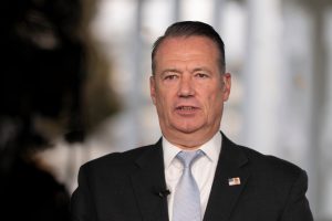 Minnesota’s chief federal judge wants the head of ICE to explain why he shouldn’t be held in contemp ...