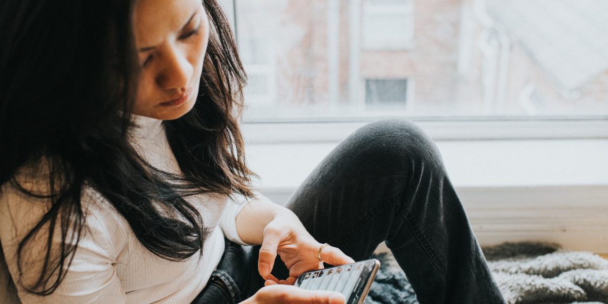 Generasi 20-an Menemukan Nostalgia: Melirik Masa Cerah Sebelum ‘Hari-Hari Kelam’: 2016