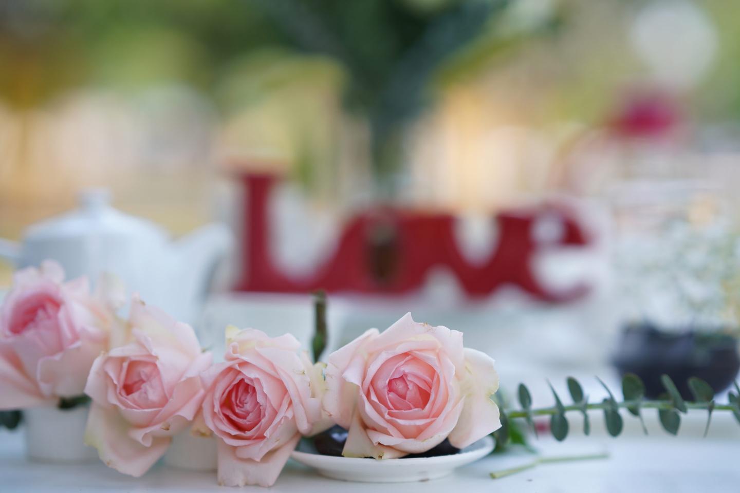 Should you use a personal loan to pay wedding expenses?