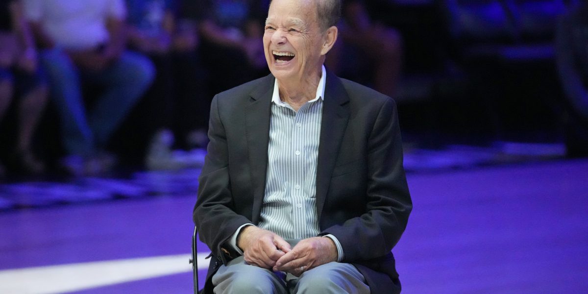 Bukan Trump yang Menyelamatkan, Para Miliarder Turun Tangan Bantu Pedesaan Amerika