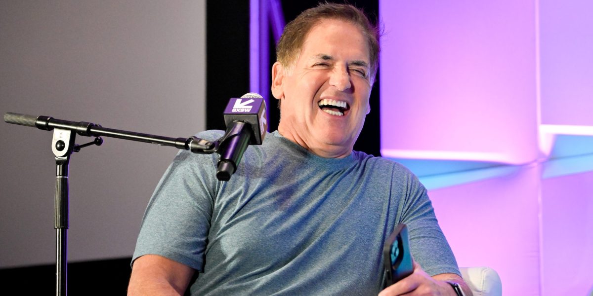 Billionaire Mark Cuban spends hours reading 1000 emails a day on 3 devices—yet he’s telling Gen Z to shut their phones, get outside and have more fun Billionaire Mark Cuban spends hours reading 1000 emails a day on 3 devices—yet he’s telling Gen Z to shut their phones, get outside and have more fun