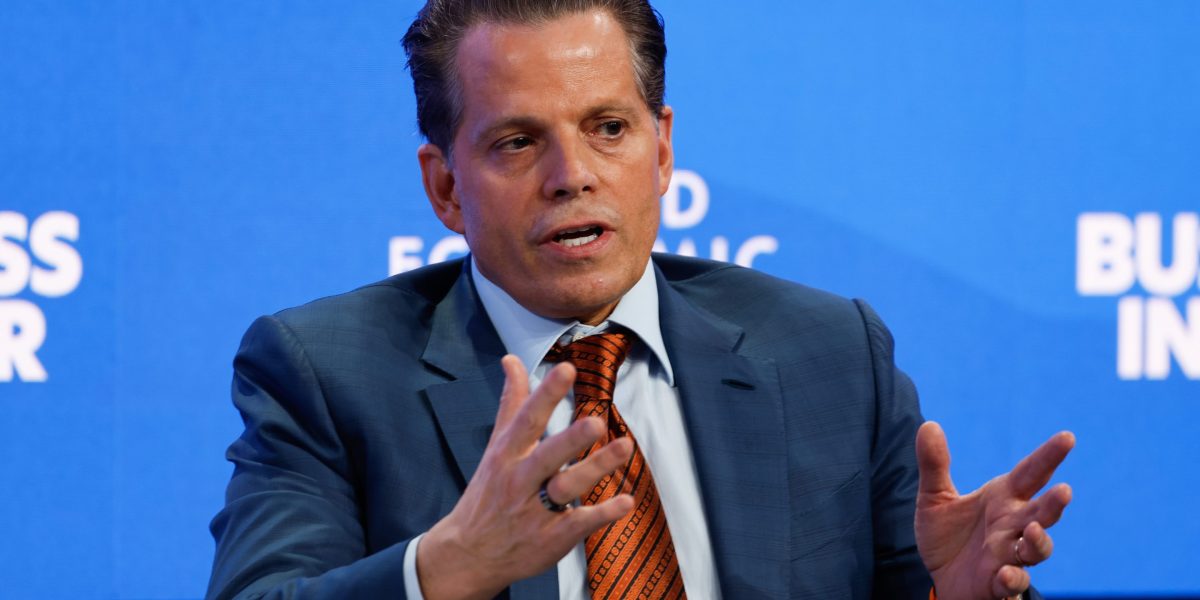 Anthony Scaramucci thinks Trump&rsquo;s &lsquo;hard-left&rsquo; move to cap credit-card fees is because he&rsquo;s &lsquo;texting back and forth with Mayor Mamdani&rsquo;