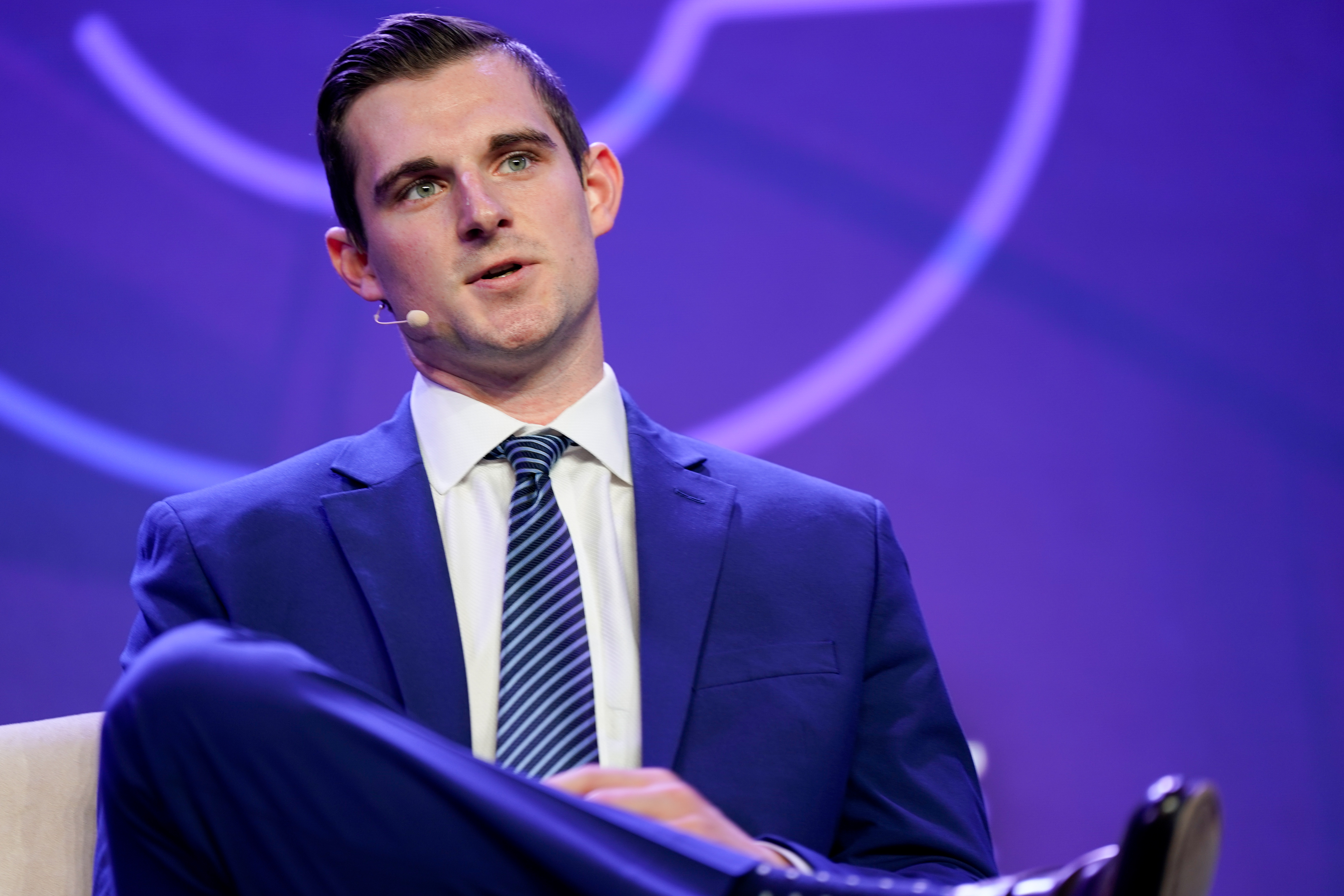 Crypto giant Tether pushes into the U.S. with USAT stablecoin to challenge  Circle | Fortune