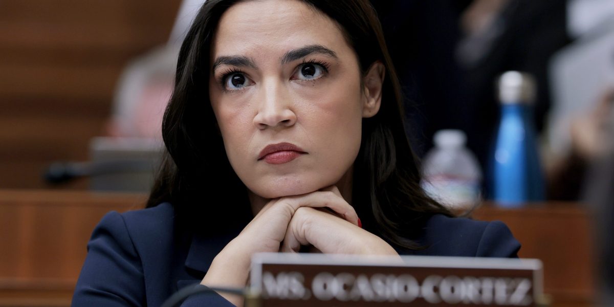 Alexandria Ocasio-Cortez Serukan Batasan Tegas Usai Penembakan Fatal