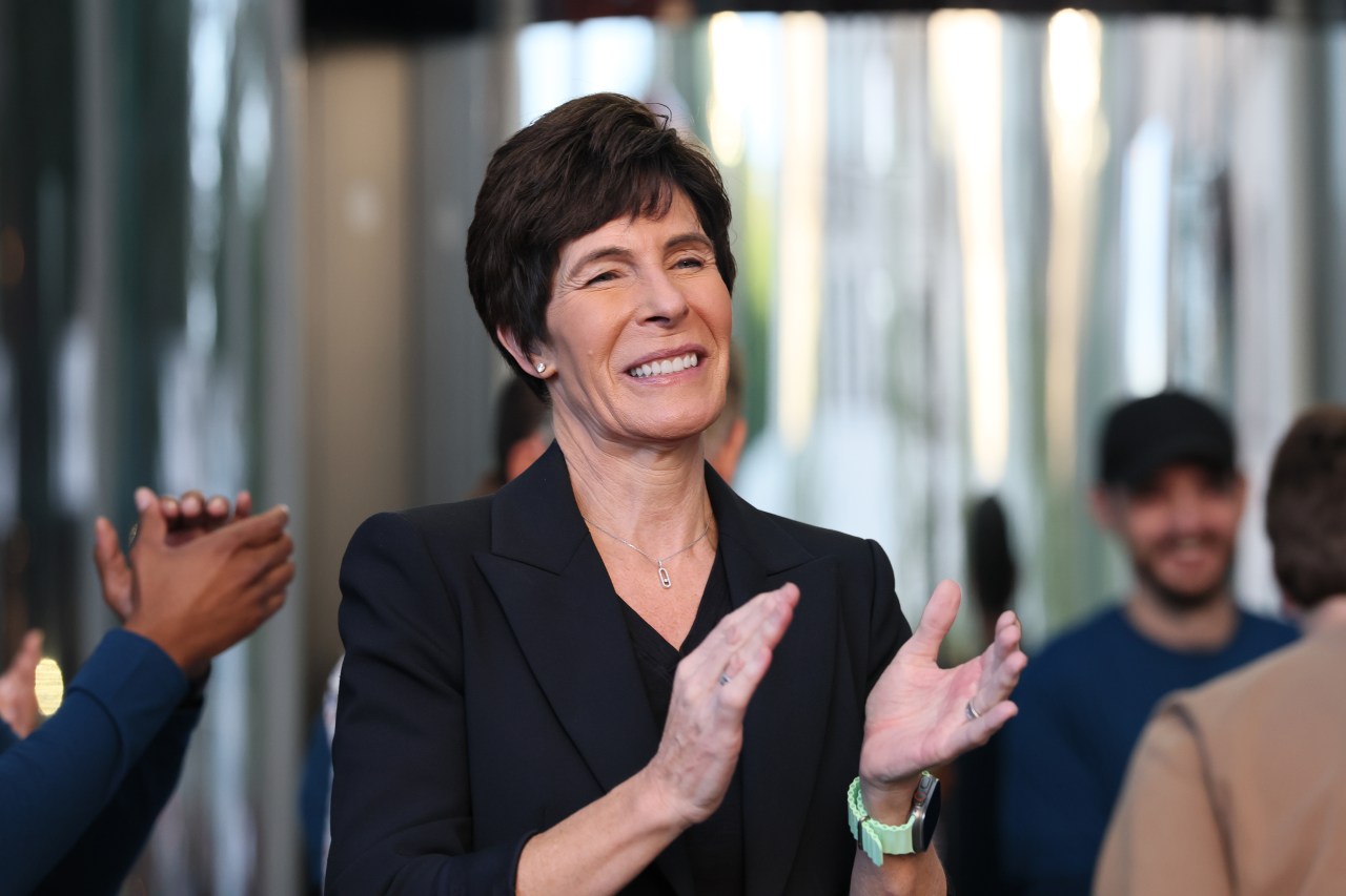 Could Apple ever get a female CEO? Deirdre O’Brien is an underdog ...