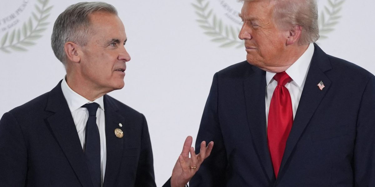 Ikon Tombol Panah Bawah