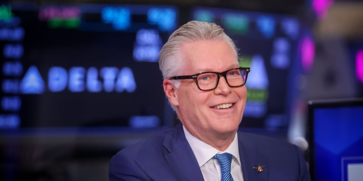 Ikon Tombol Panah Bawah