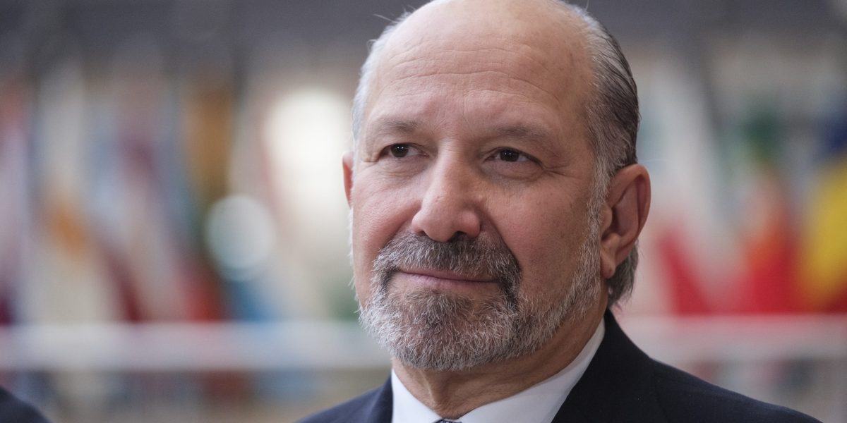 Trump administration buys stake in USA Rare Earth as wave of government deals in critical minerals continues | Fortune