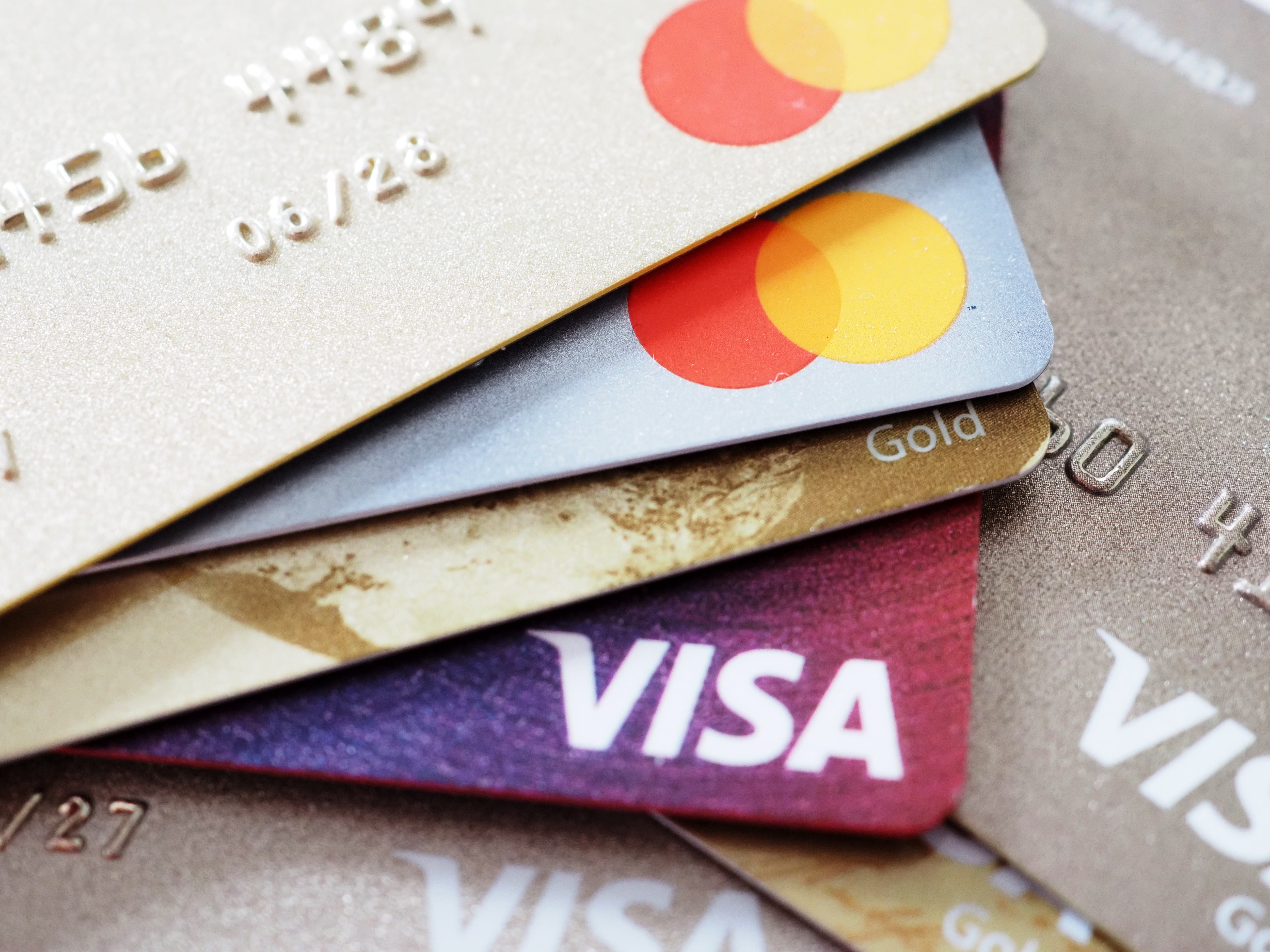 Trump wants to cap credit card interest rates at 10%. But such limits could  harm consumers | Fortune