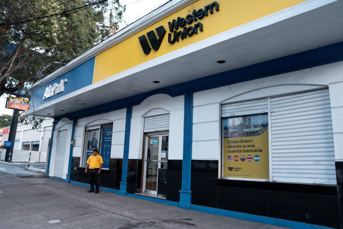photo of western union store