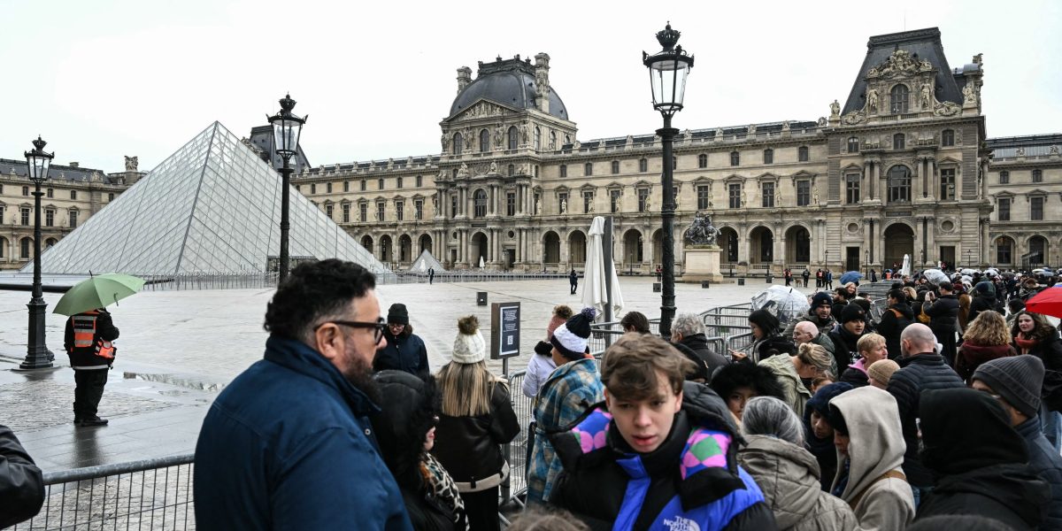 Your ticket to the Louvre just went up 45%. Here's what to know for your next Paris trip | Fortune