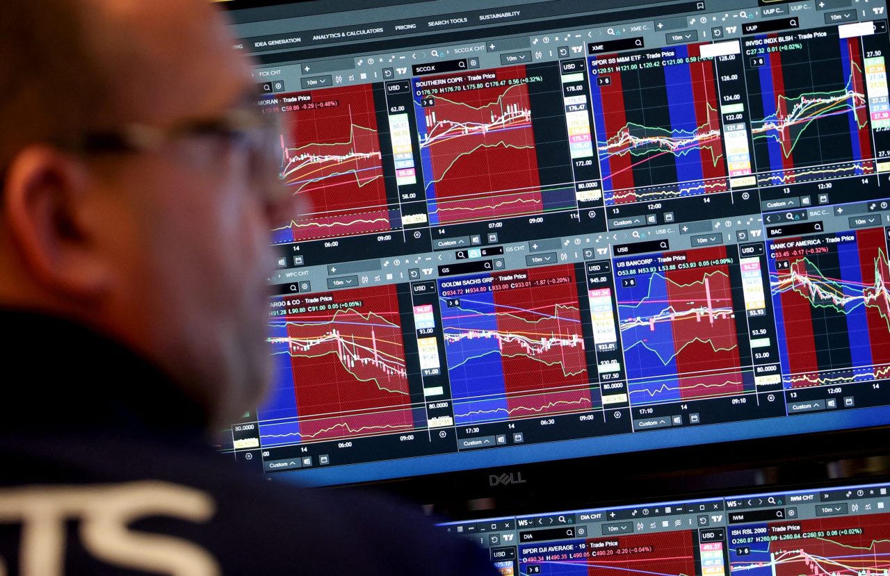 US debt: Deficits inflate profits and stocks, so reducing red ink could ...