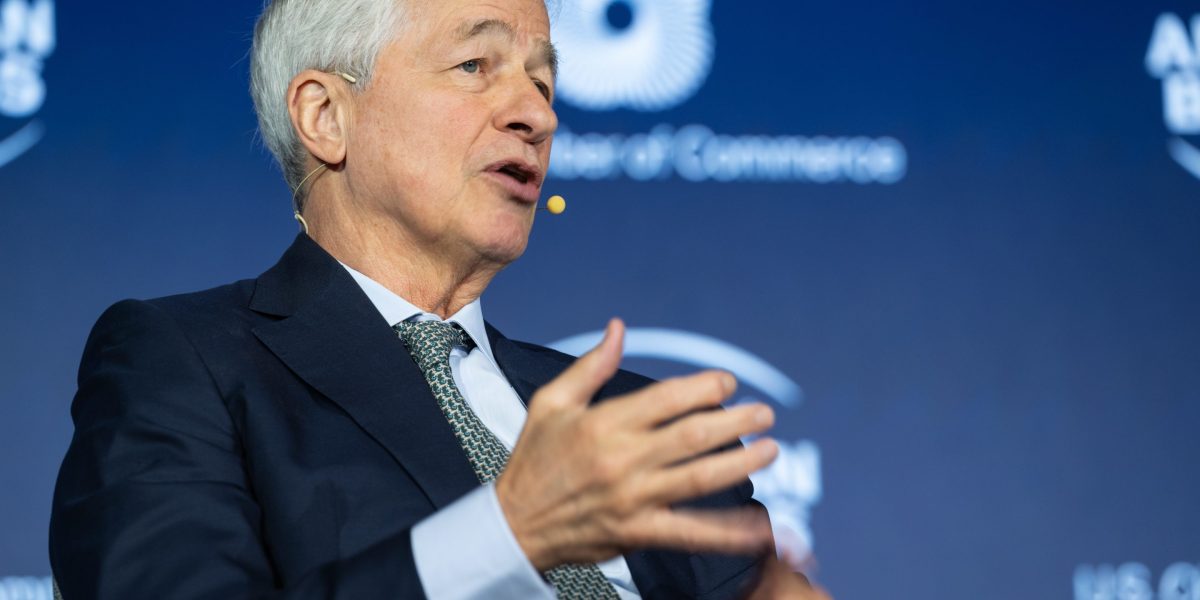 “Tidak Mungkin Sama Sekali”: Jamie Dimon Pastikan Tak Akan Pimpin Fed, Tapi Bisa Pertimbangkan Jabatan Menteri Keuangan