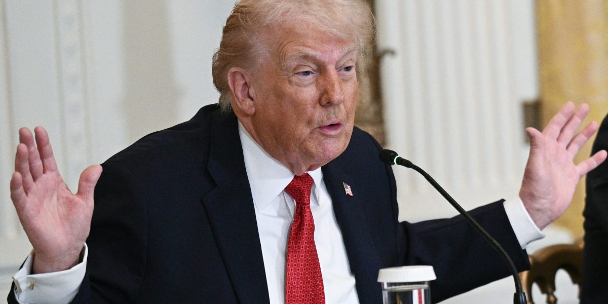 Trump Tambahkan Utang Nasional AS ,25 Triliun di Tahun Pertama Kedua, Menurut Pengawas