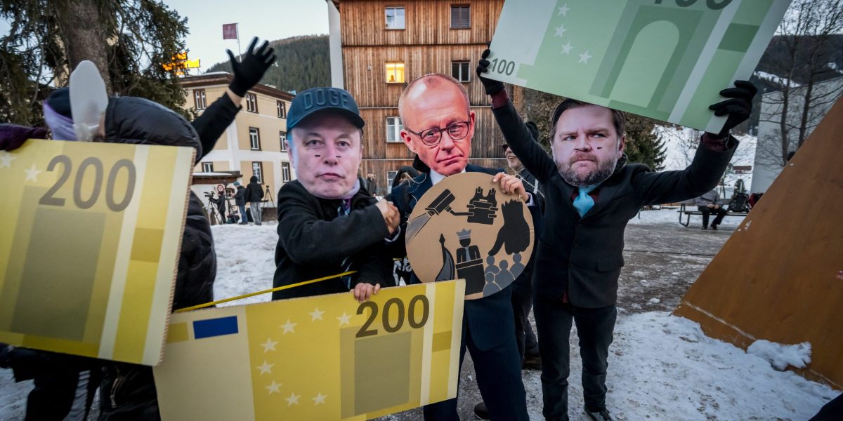 Ikon Tombol Panah Bawah