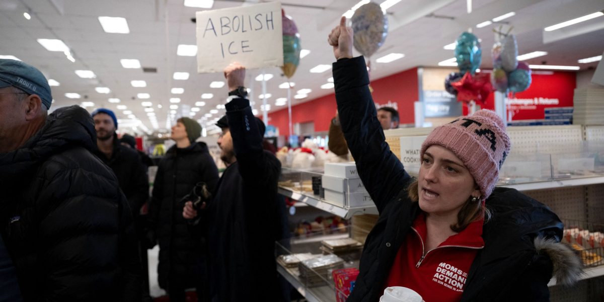 Target Hadapi Kritik Usai Penggerebekan ICE, Boikot DEI. Namun Jangan Salahkan Politik atas Penurunan Laba.