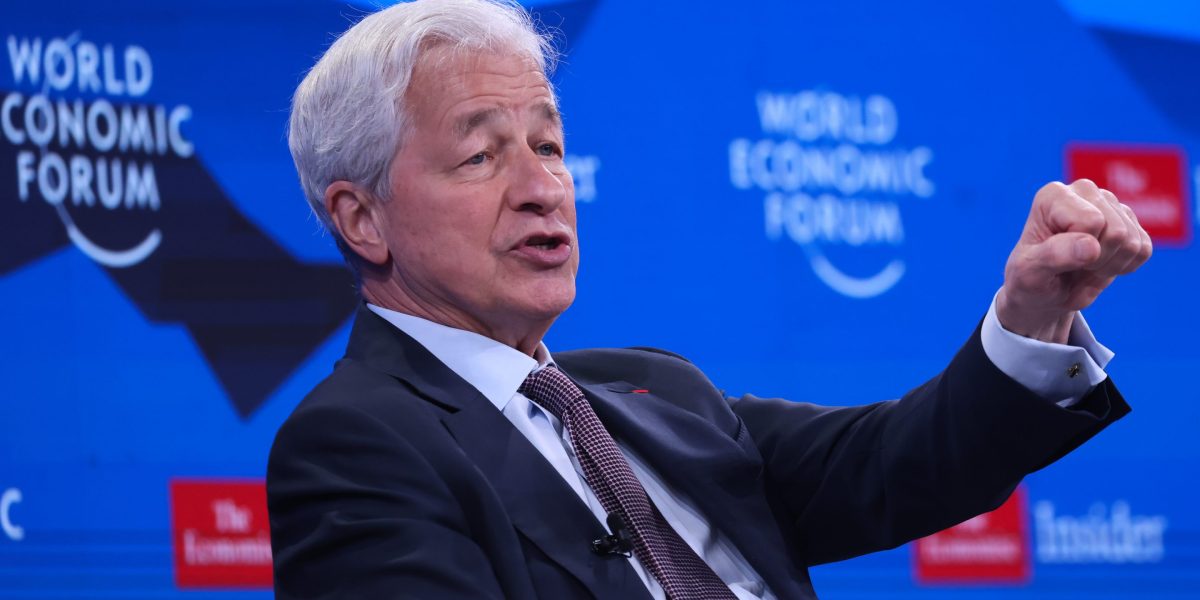 Peringatan Jamie Dimon untuk Pekerja Ambisius: Lupakan Pekerjaan Dasar yang Membosankan