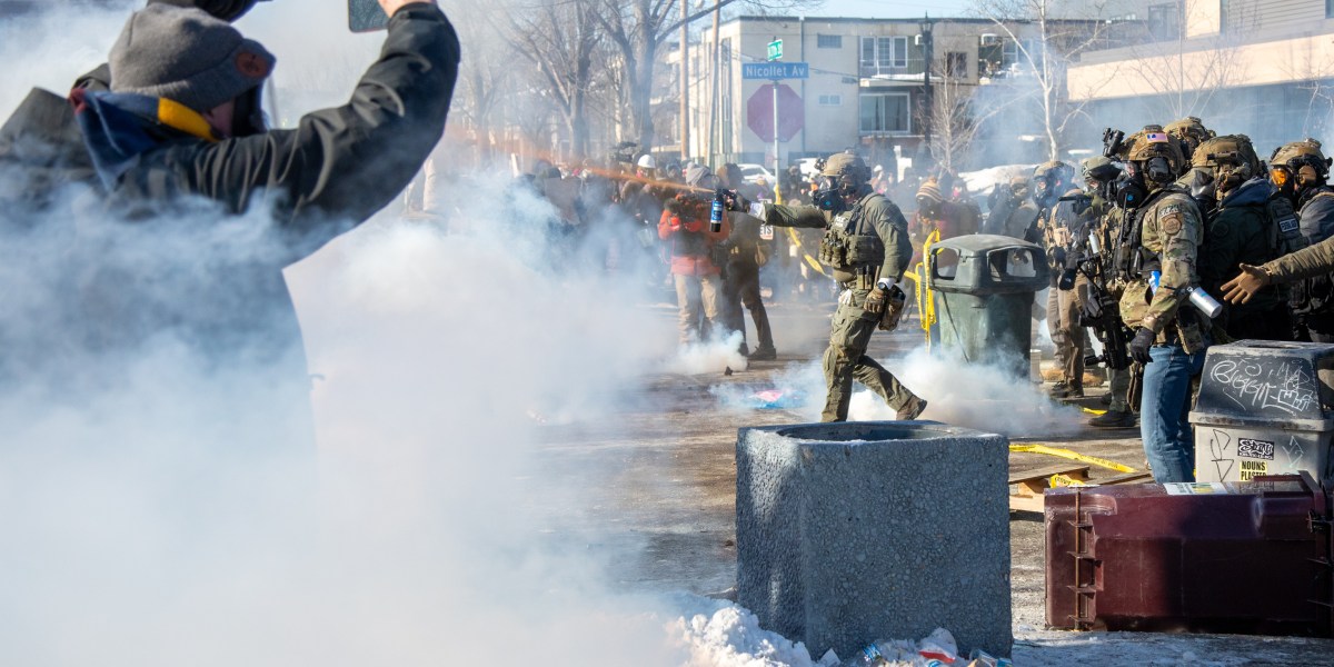 1 dari 3 Pimpinan Perusahaan Anggap Ketegangan ICE ‘Tidak Relevan dengan Bisnis Mereka,’ Demikian Temuan Studi