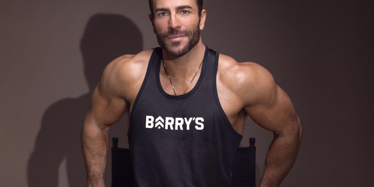 Pendiri Barry Bertemu dengan Anak Muda ‘Acak’ yang Mengiriminya Email dan DM LinkedIn—Begini Cara Ia Merekrut CEO Saat Ini