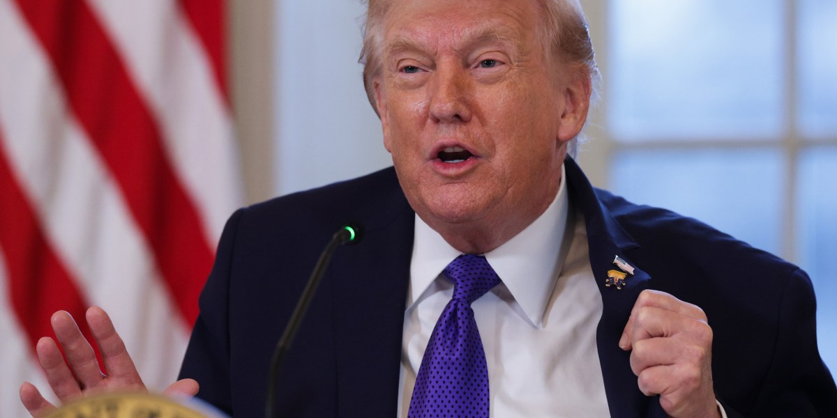 Presiden Donald Trump Bertindak Sebagai CEO Amerika Serikat, Inc. Apakah Strategi Ini yang Dibutuhkan Amerika?