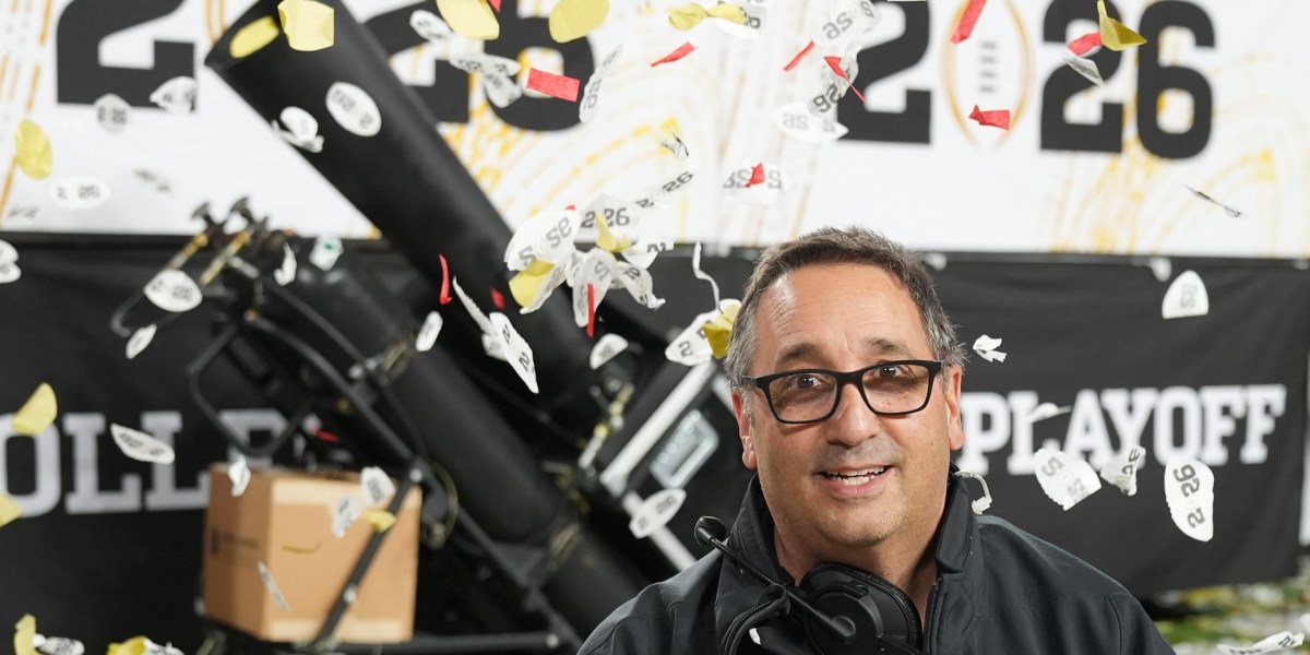 Pria di Balik Konfetti Super Bowl Selama 30 Tahun, Bermula dari Kariernya di Disney