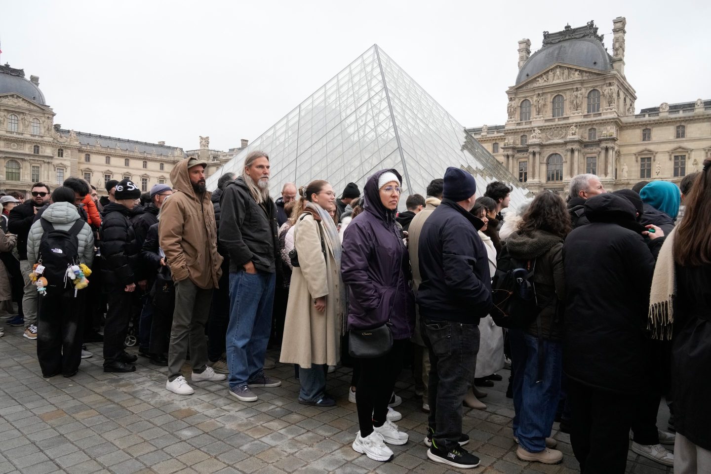 louvre