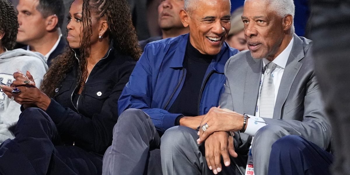 Obama Jelaskan Tak Pernah Kontak Alien Usai Ungkap ‘Mereka Nyata, tapi Saya Belum Melihatnya’