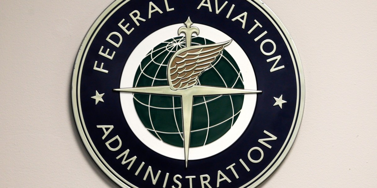 Setelah Penerbangan United Keluar Jalur dan Kehilangan Ban, Audit Temukan FAA Kekurangan Staf untuk Inspeksi Rutin