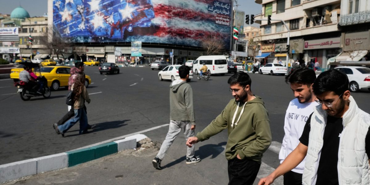 Panduan CIA untuk Mengakali Sensor Internet Iran Viral Saat Trump Pertimbangkan Aksi Militer