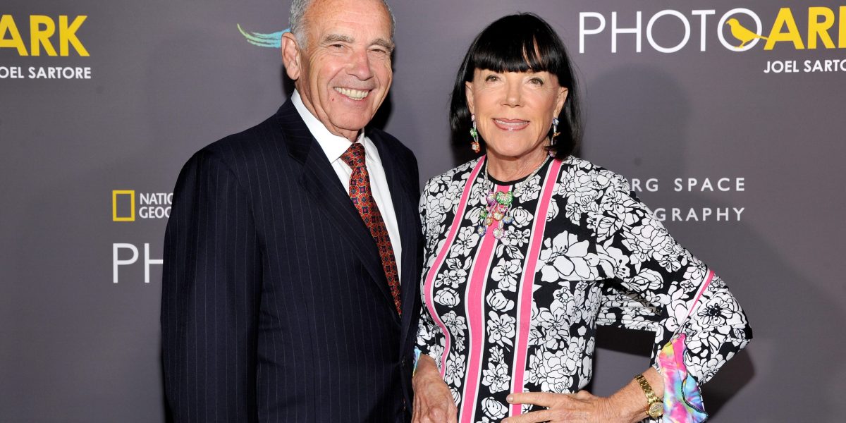 Pendukung Miliarder Trump Gagalkan Penjualan Gudang Texas untuk Dijadikan Penjara ICE