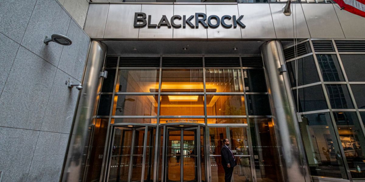 BlackRock Hadirkan Perdagangan DeFi Pertama Kali dengan Pembelian Token Uniswap