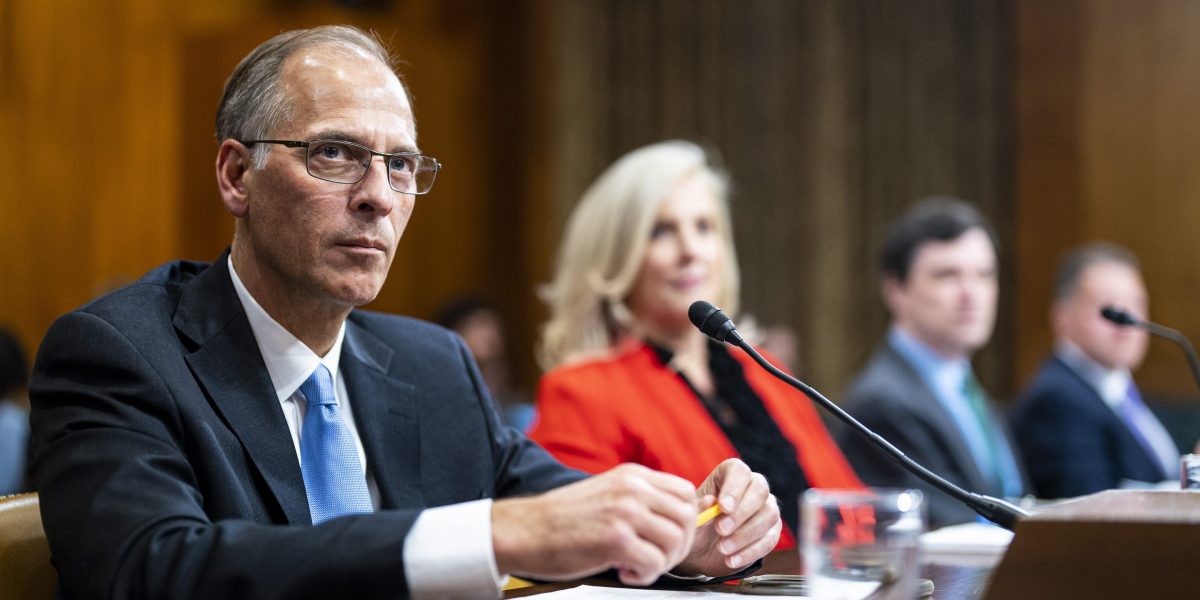 Top economist says stock market has gotten ‘increasingly disconnected from the economy’