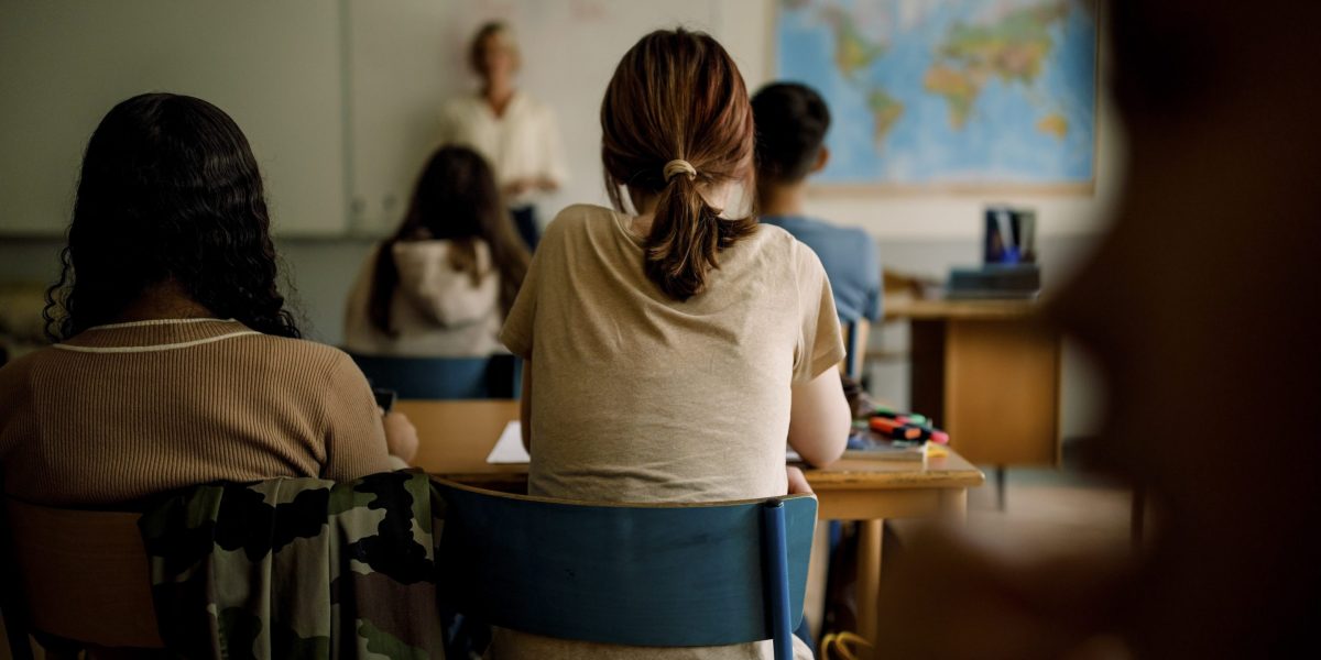 Sistem Pendidikan Kita Menyampaikan Pesan: Kecerdasan Buatan Hanya untuk Kalangan Mapan