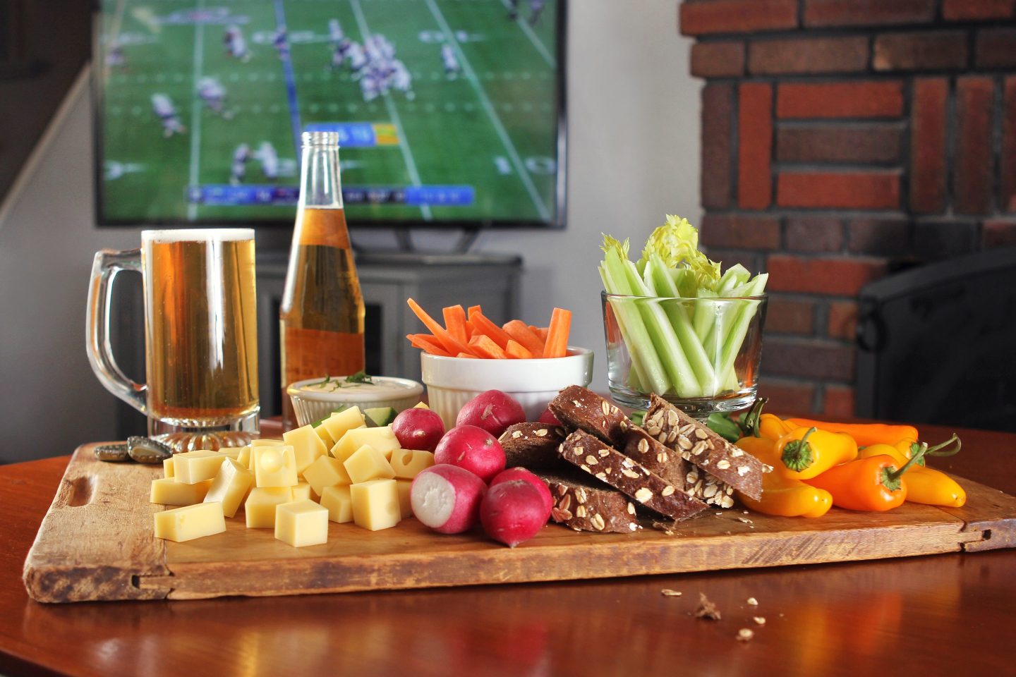 Your Super Bowl party can beat inflation, Wells Fargo says. Just double down on wings and guac and skip the beef