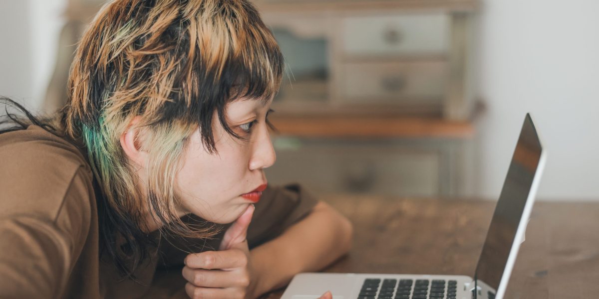 Penelitian Ungkap Perbedaan Persepsi Probabilitas: Chatbot ‘Kemungkinan’ 80% vs. Persepsi Manusia 65%