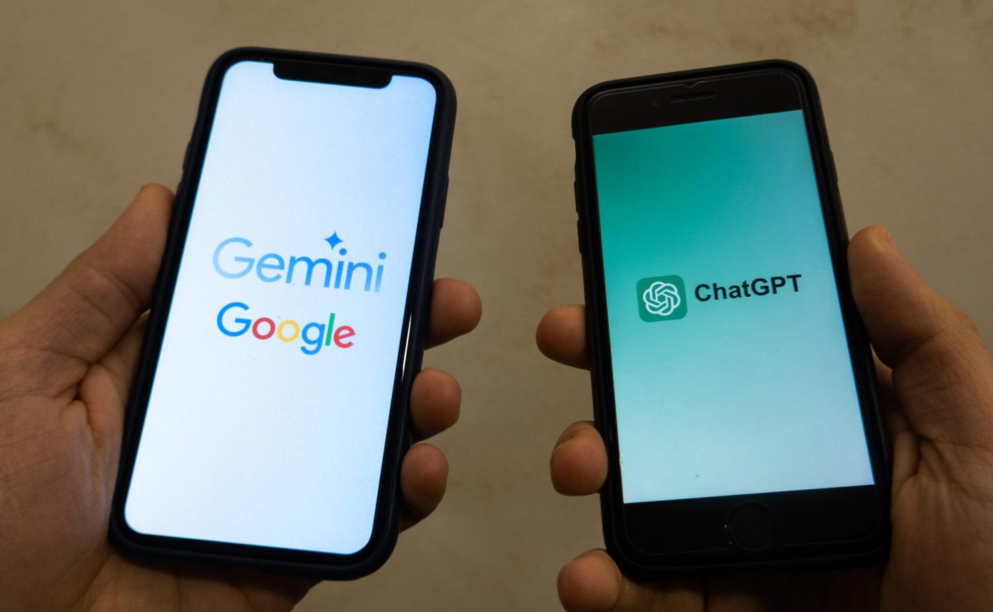 Gemini takes a bite out of ChatGPT share