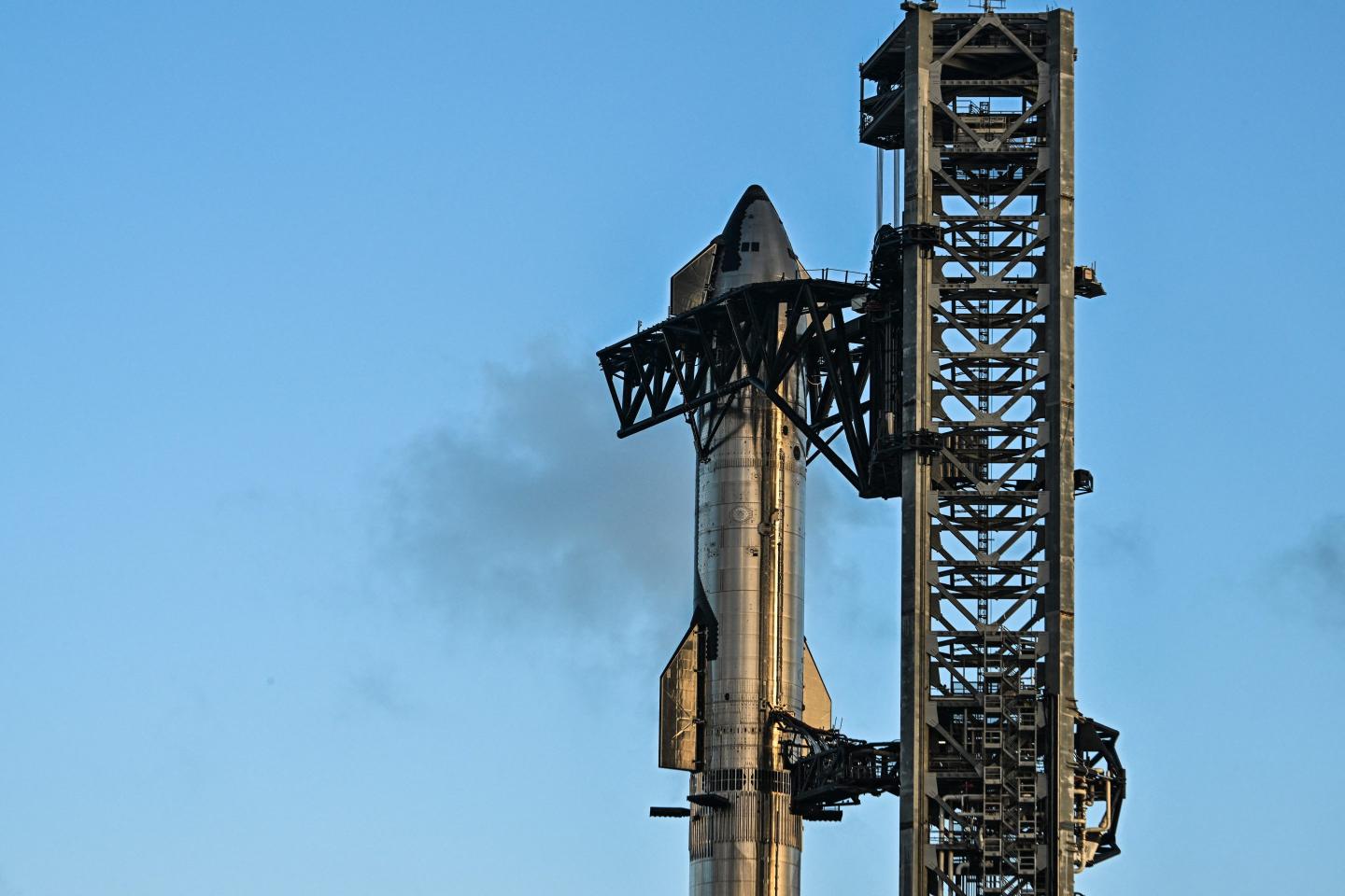 T-minus 24 hours: On the eve of SpaceX IPO liftoff some Wall Street analysts say the stock is worth only half of Elon Musk’s price