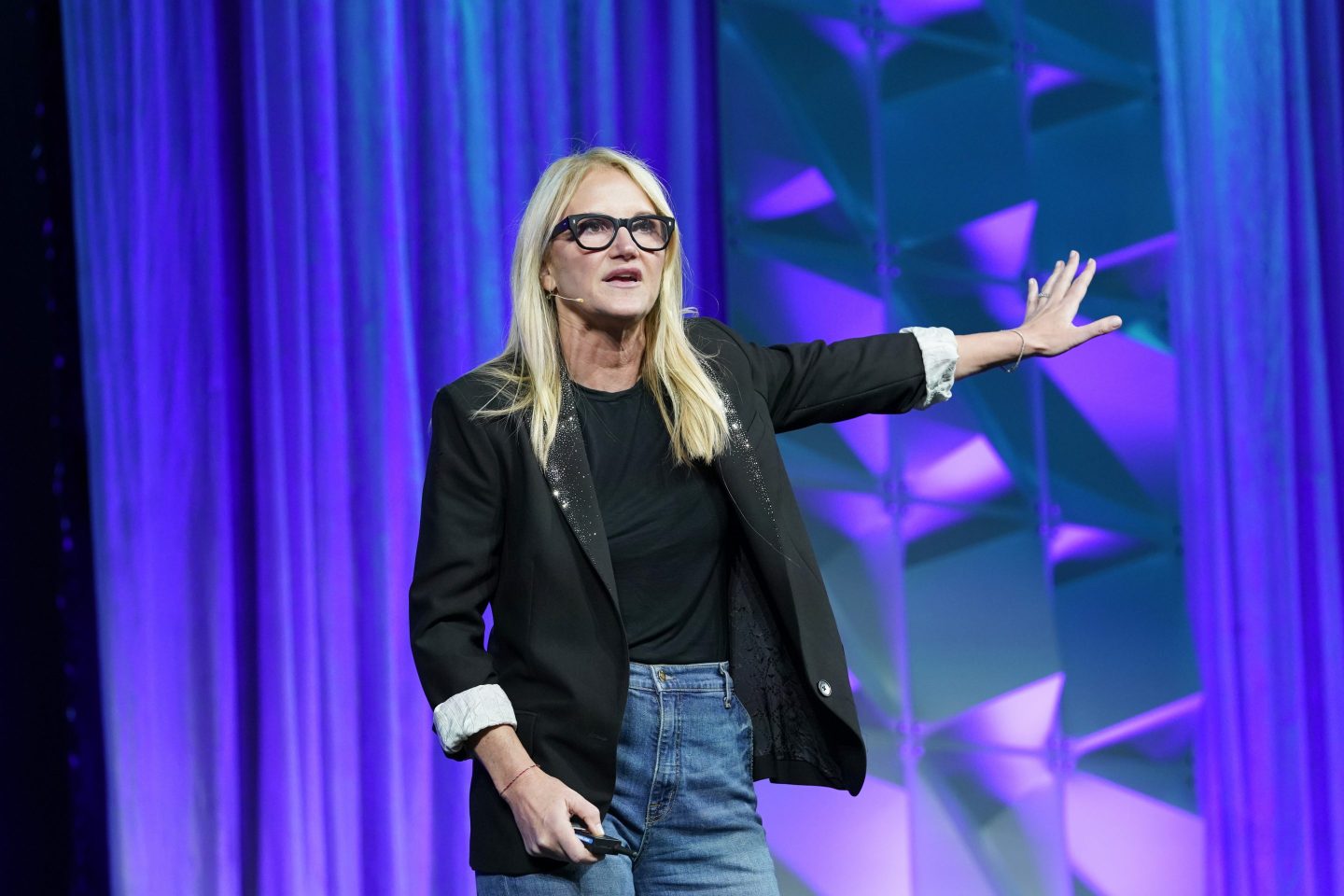 Podcast host Mel Robbins