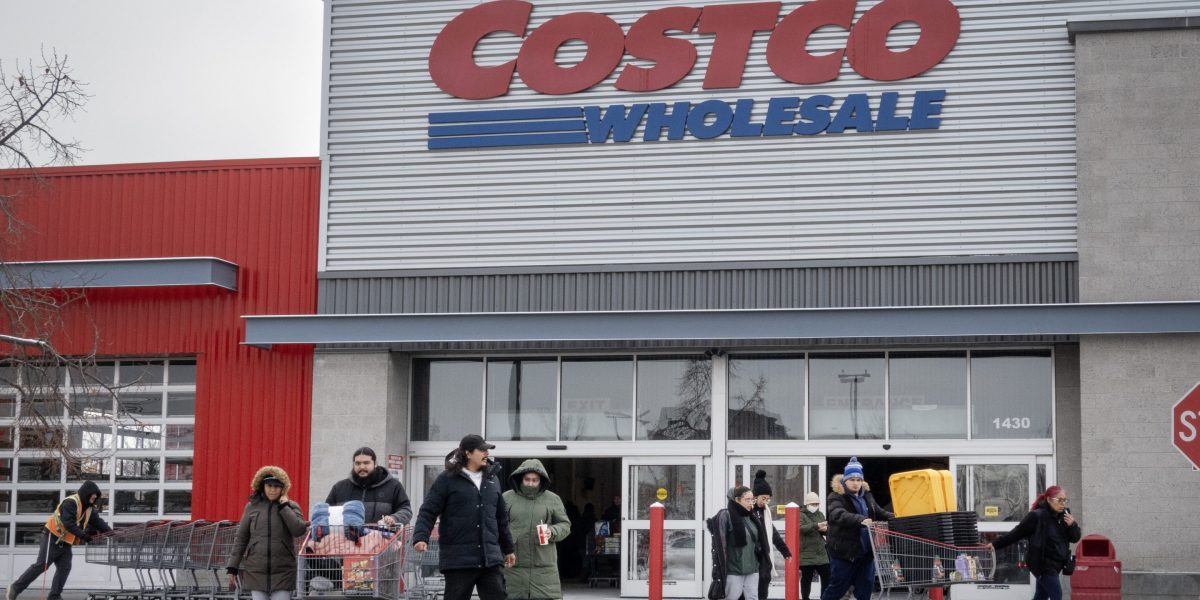 How Costco suing Trump helps business and stokes loyalty How Costco suing Trump helps business and stokes loyalty