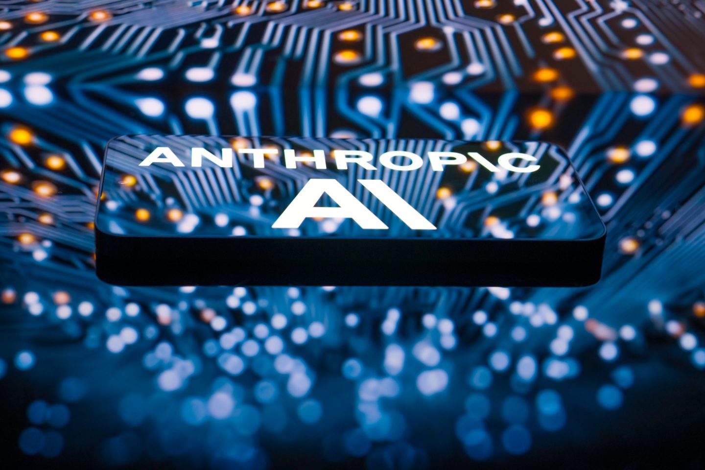 Anthropic raises $30 billion—and shows there’s no end in sight to the AI arms race