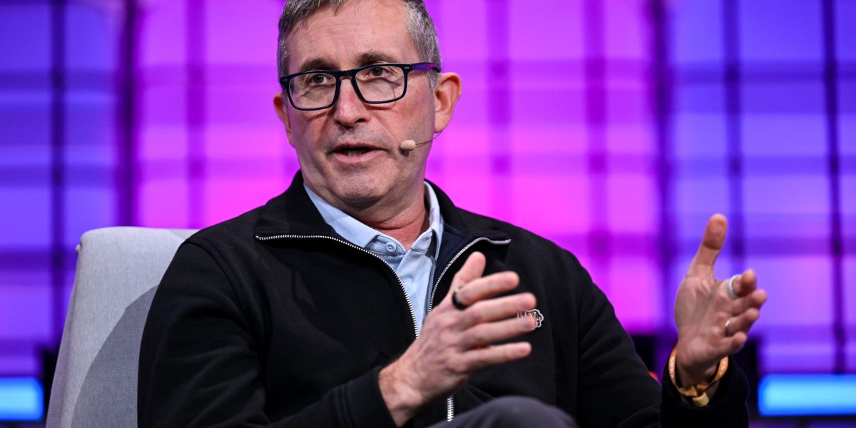 CEO Oura Senilai Rp 172 Triliun Jelaskan Alasan Pelanggan Butuh Langganan Meski Sudah Bayar Produk Rp 5,4 Juta.