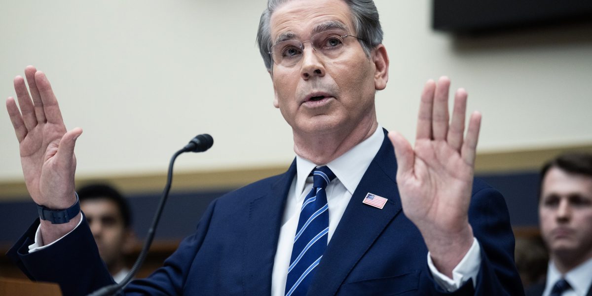 Konsumen AS Terjebak Harga Tinggi Menurut Goldman Sachs, Meski Putusan Tarif Mahkamah Agung Telah Keluar